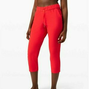 Lululemon On the Fly Crop